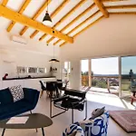Guetali Du Rocher Villa *