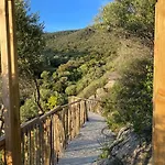 Guetali Du Rocher *