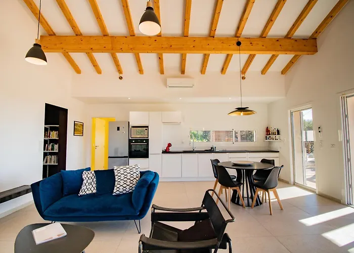 Guetali Du Rocher 莫纳奇亚道勒内