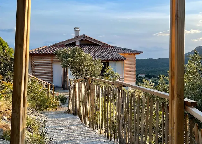 别墅 Guetali Du Rocher